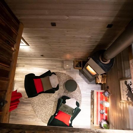 Kangos Lapland Guesthouse מראה חיצוני תמונה