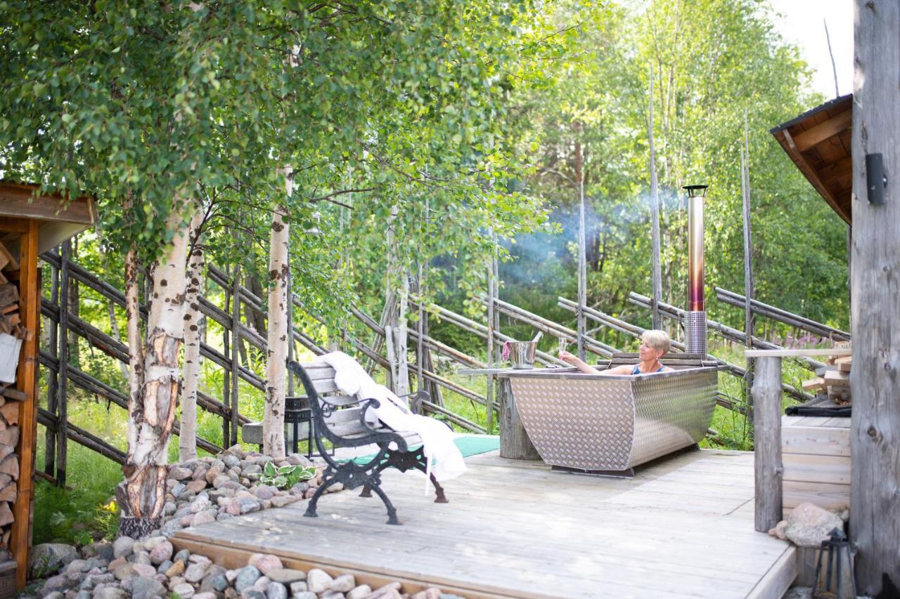 Kangos Lapland Guesthouse מראה חיצוני תמונה
